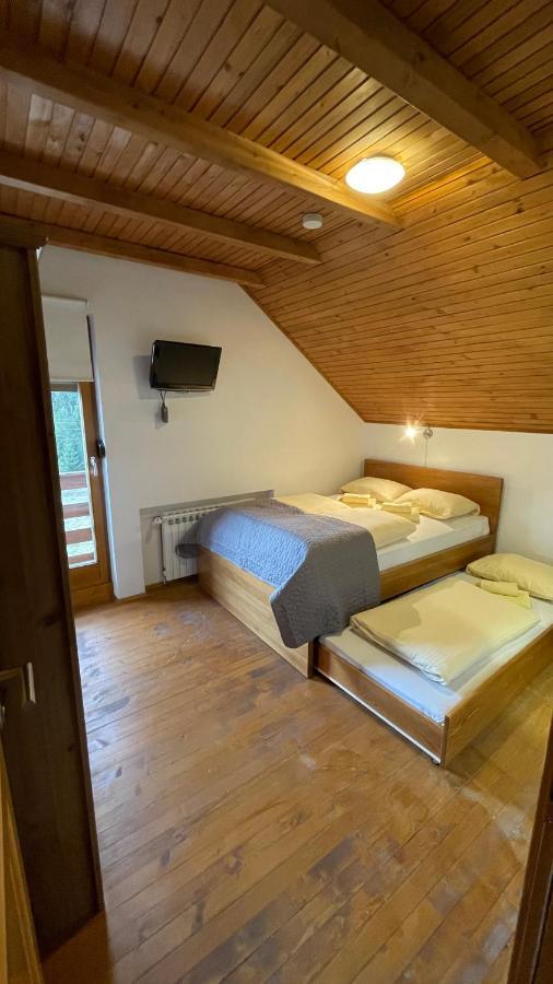 Guest House Alpha Ski Camp Jahorina Eksteriør billede